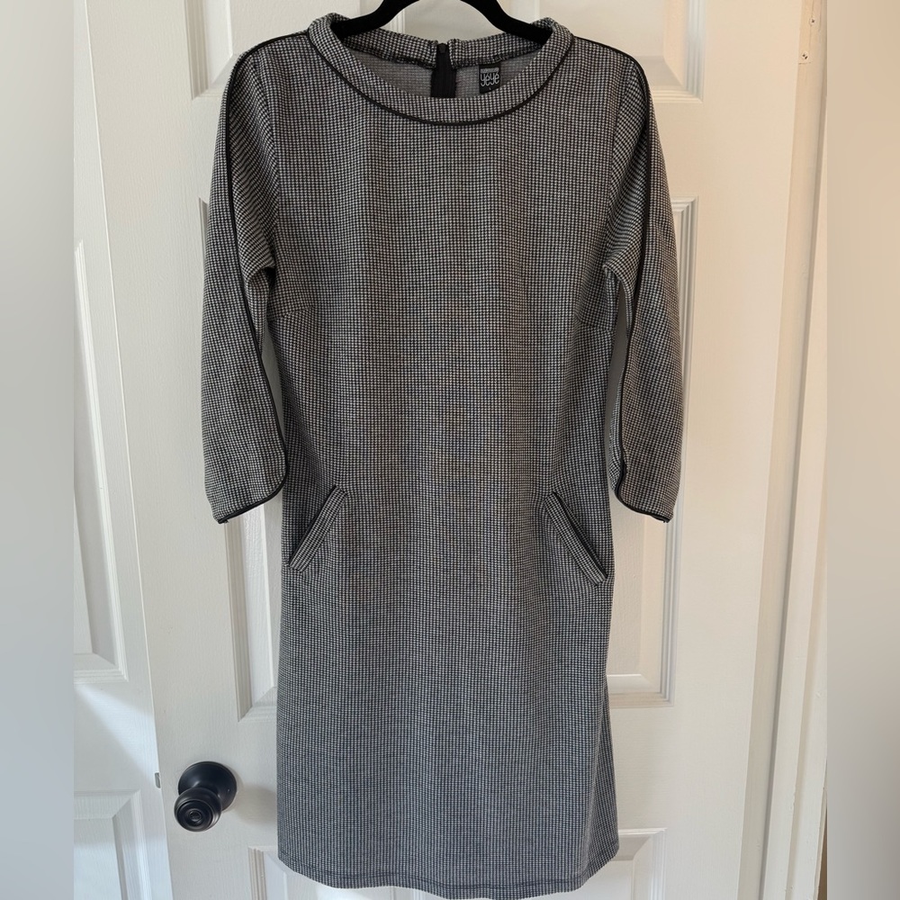 Classic houndstooth sheath dress, soft knit, black trim, pockets